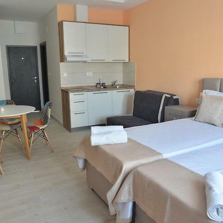 Helada Apartments Tivat Exteriör bild