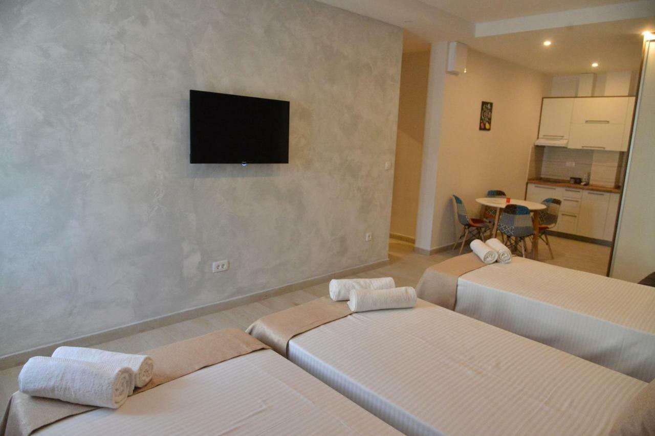 Helada Apartments Tivat Exteriör bild