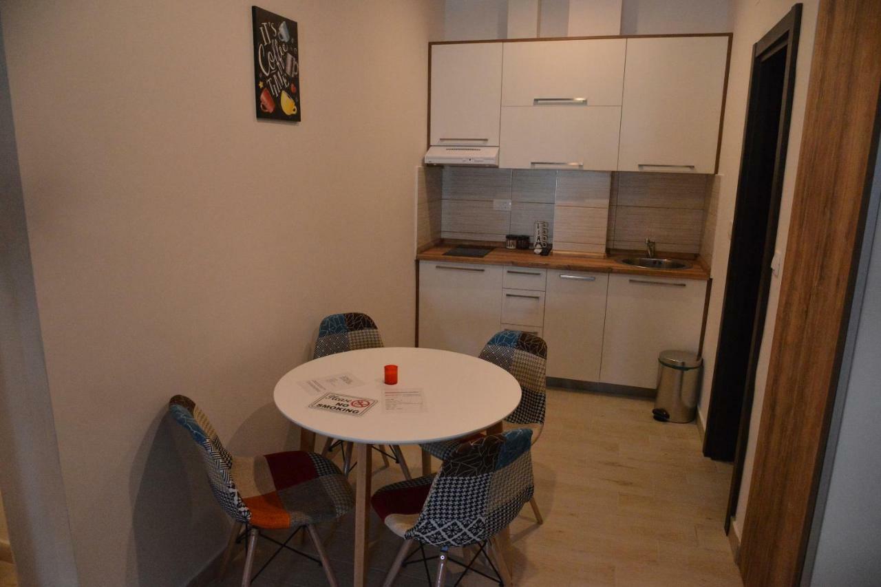 Helada Apartments Tivat Exteriör bild