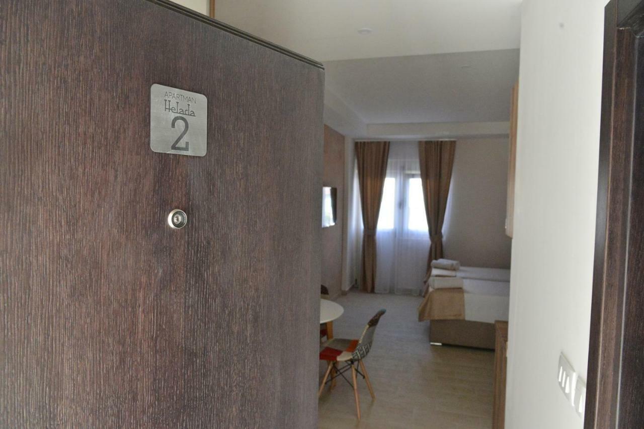 Helada Apartments Tivat Exteriör bild