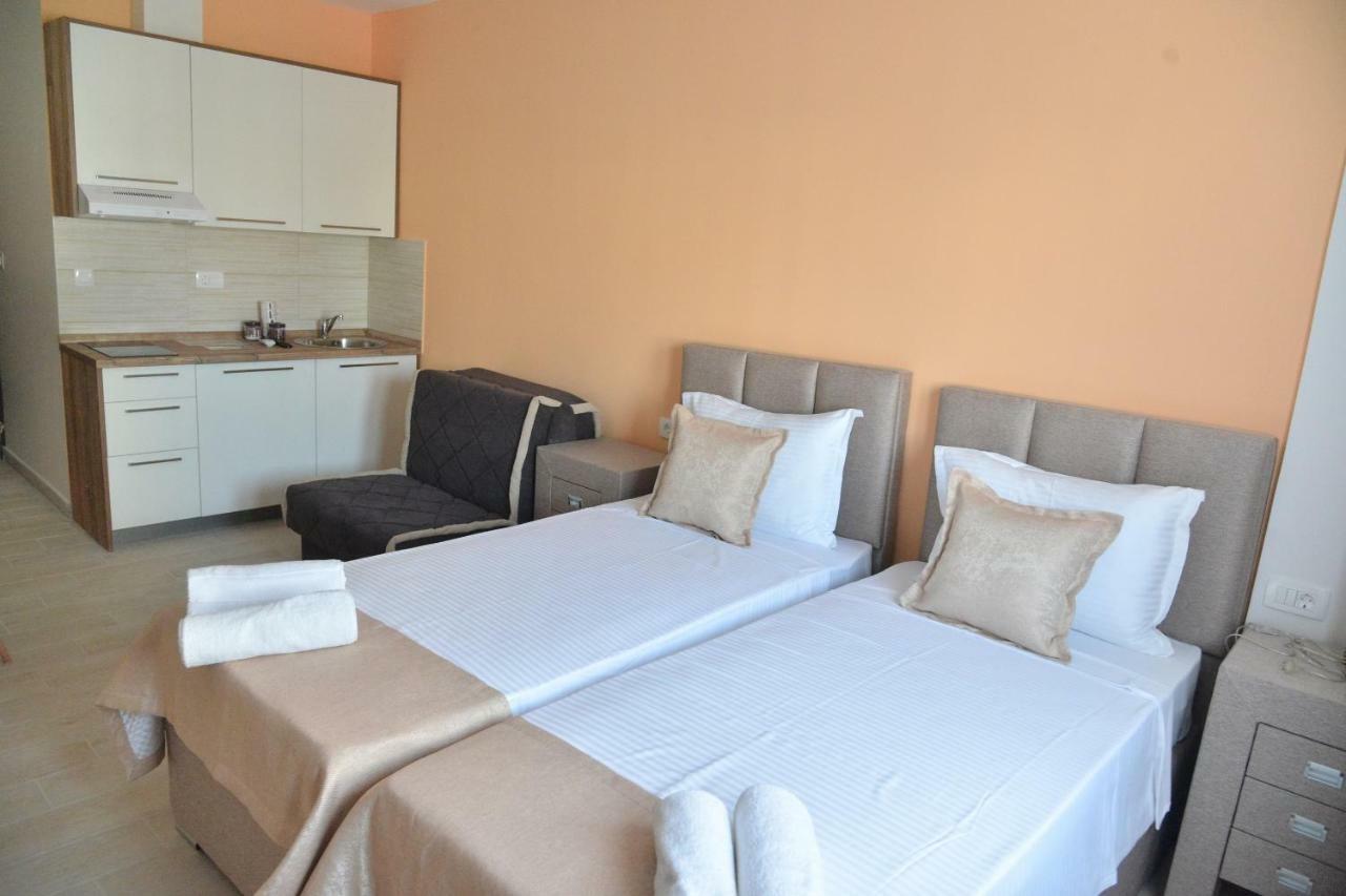 Helada Apartments Tivat Exteriör bild