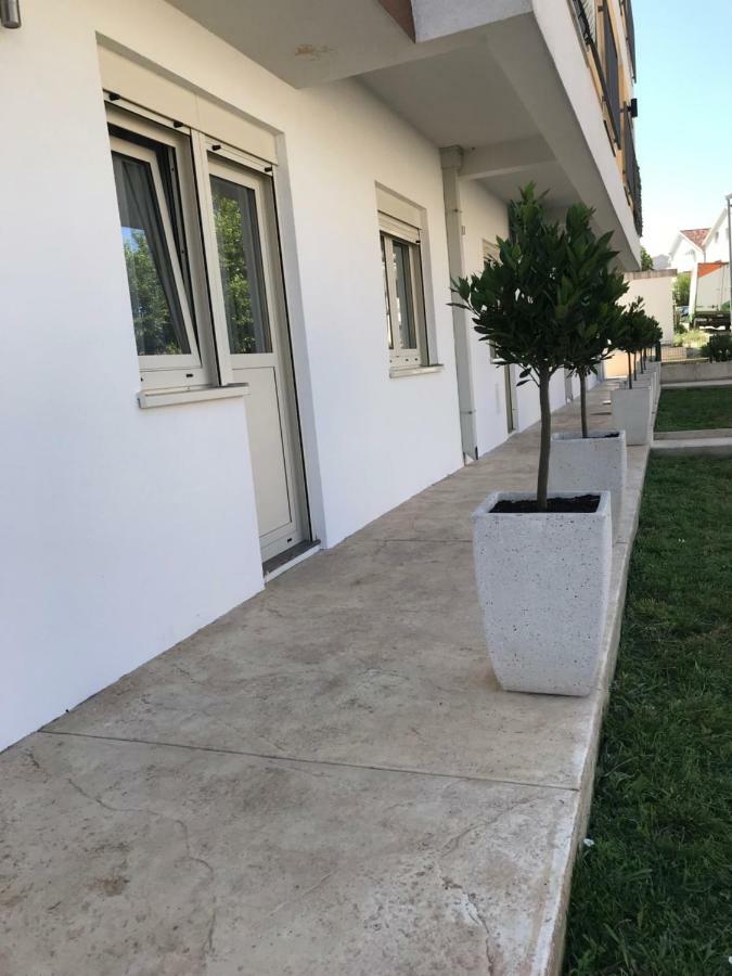 Helada Apartments Tivat Exteriör bild